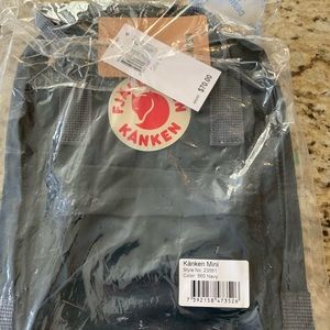 Fjallraven Kanken mini backpack: Navy